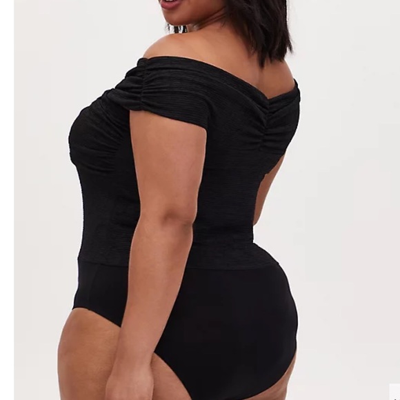 Torrid black cross cross bodysuit new off shoulder size 0 zero - Picture 2 of 11